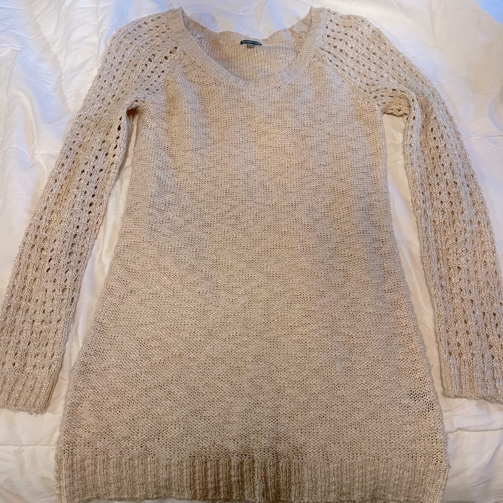 Charlotte Russe light sweater/tunic xs